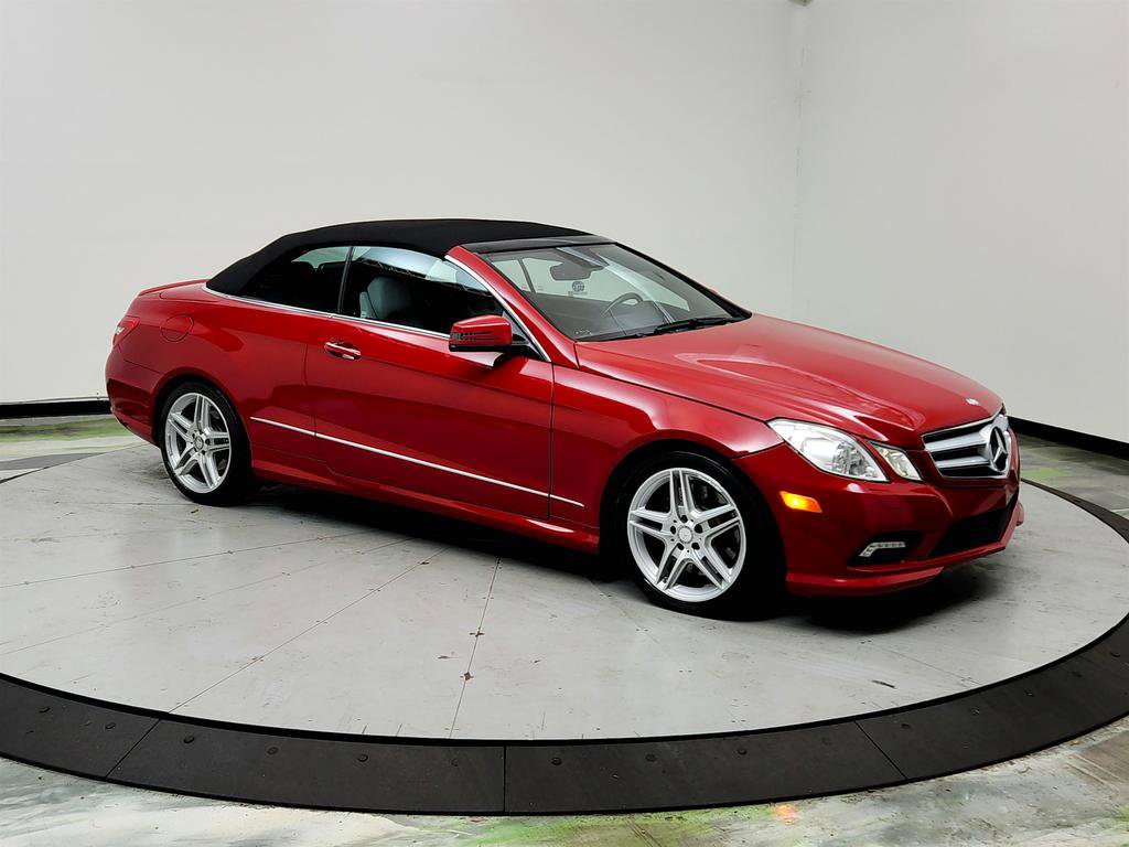 Used 2011 Mercedes-Benz E 550 Cabriolet image 3
