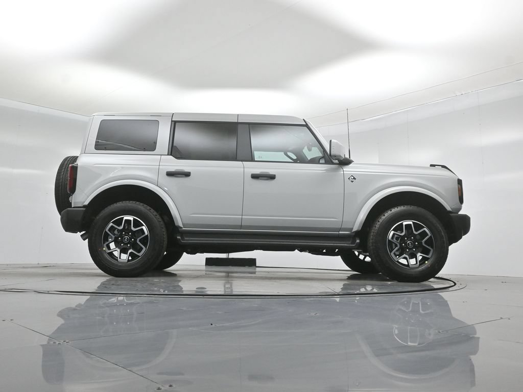 New 2026 Ford Bronco Outer Banks w/ Sasquatch Package AWD/4WD image 45