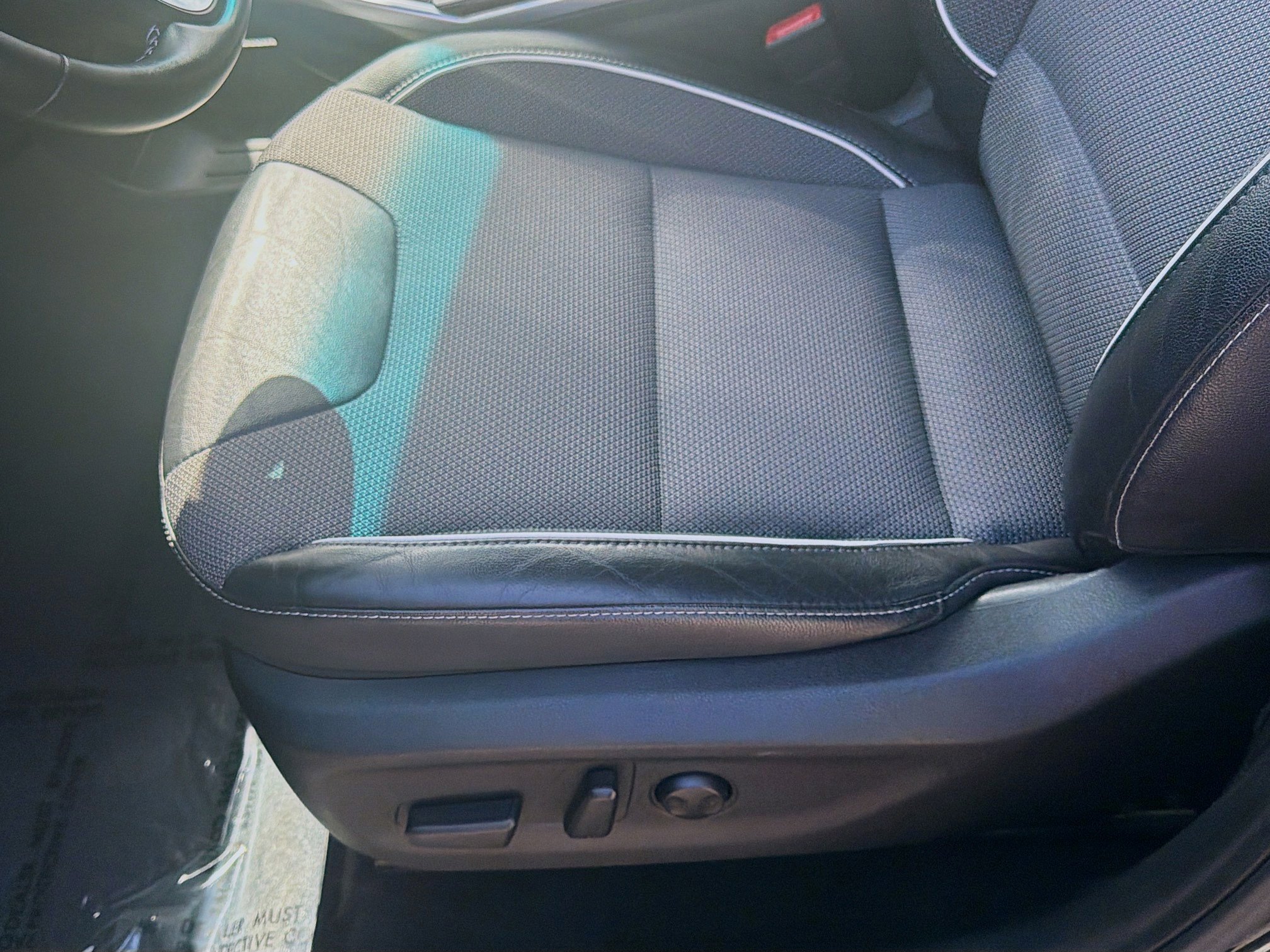 Used 2022 Kia Niro EX image 16