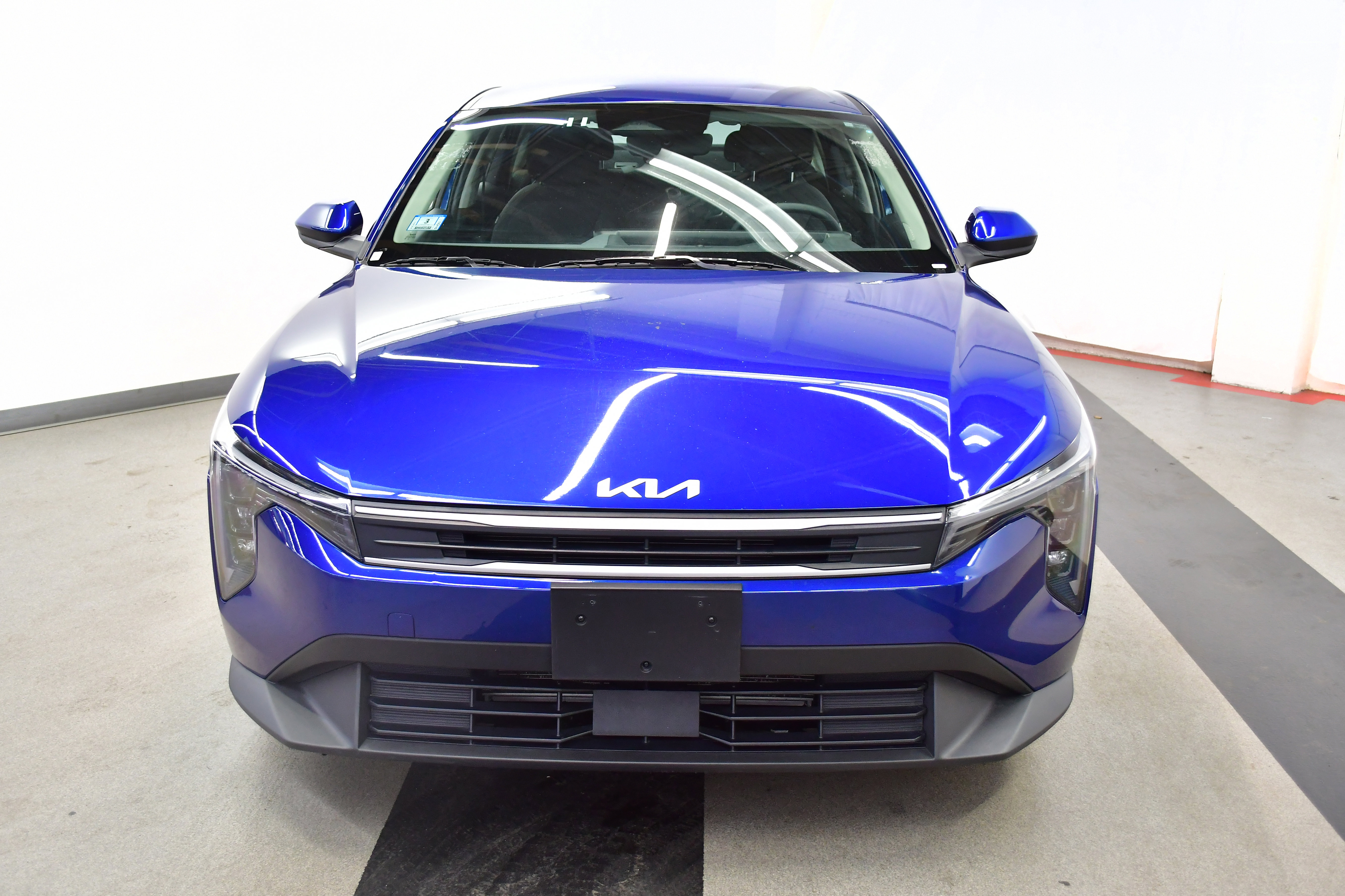 Used 2025 Kia K4 FWD image 3