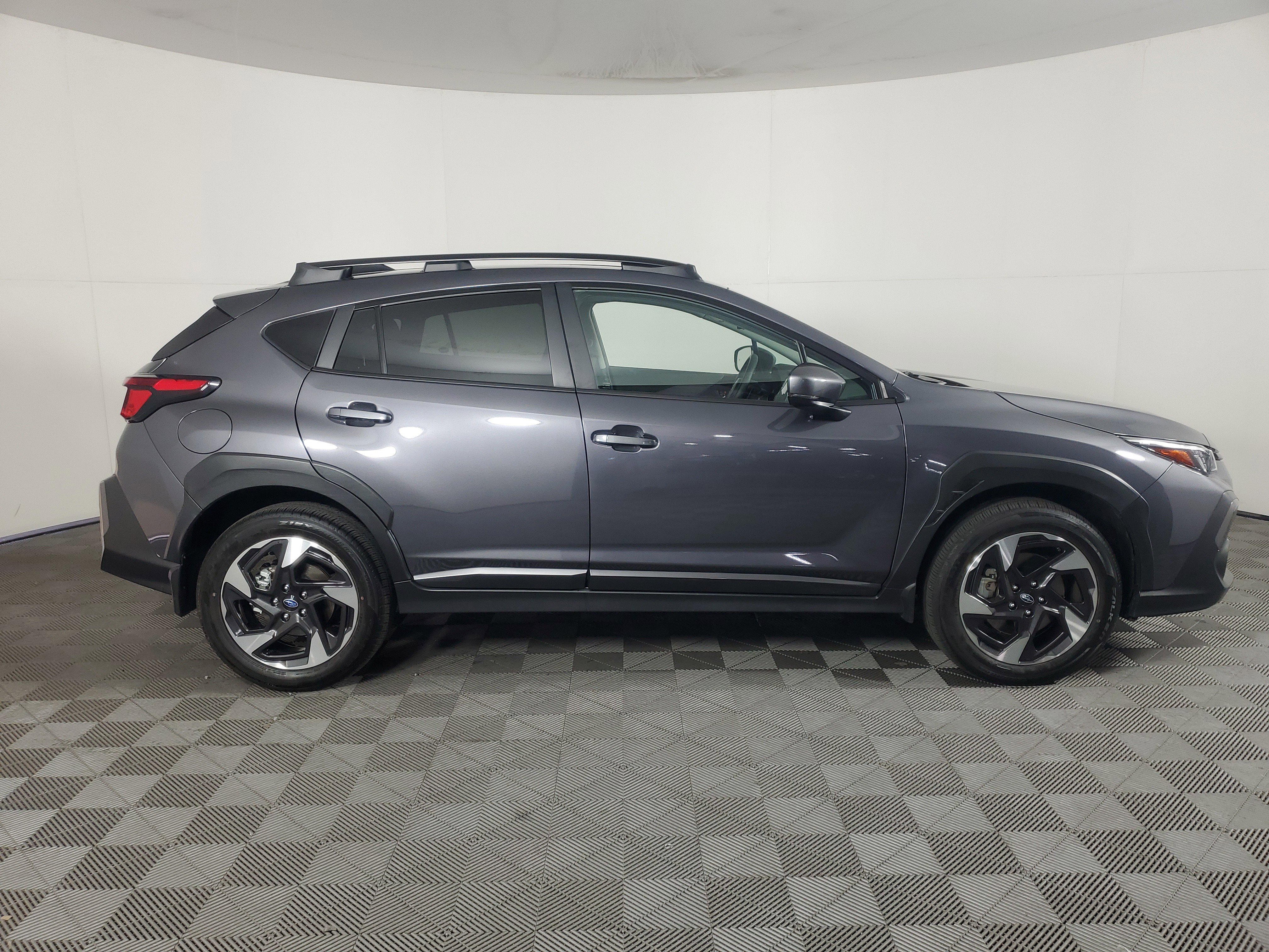 Used 2025 Subaru Crosstrek 2.5i Limited w/ Crosstrek Mirror Package AWD/4WD image 3