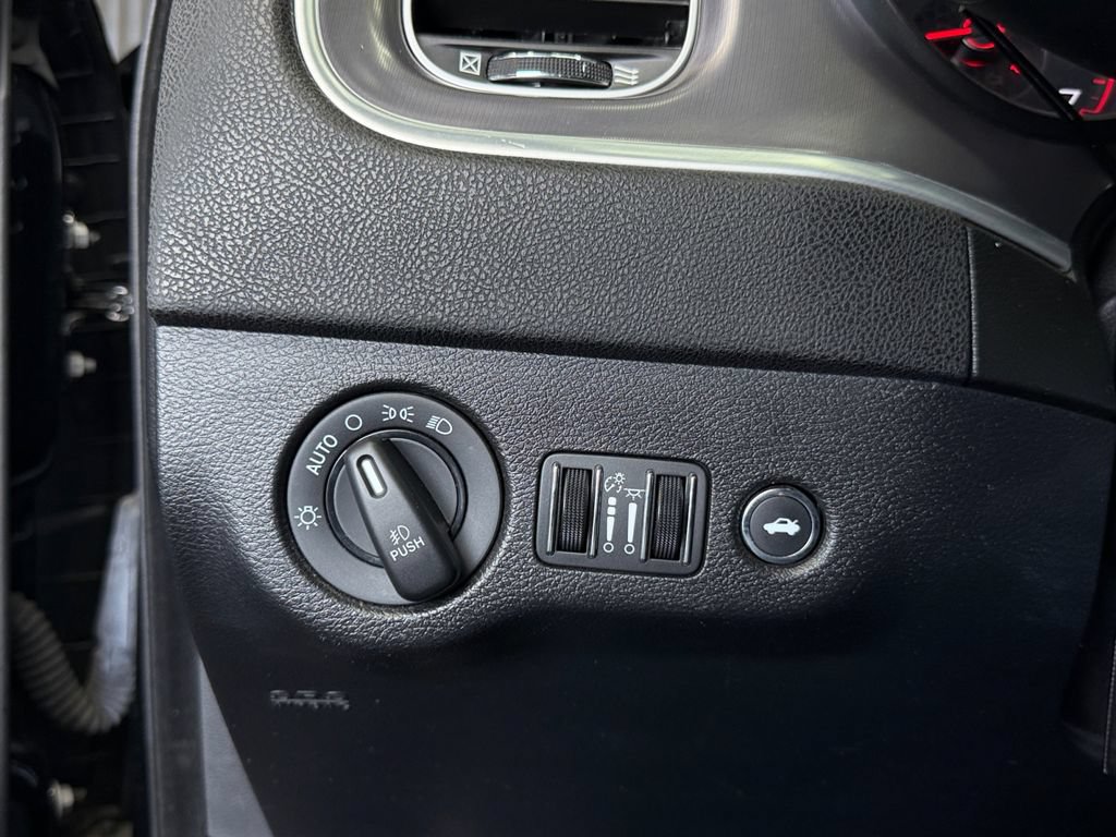 Used 2021 Dodge Charger R/T RWD image 17