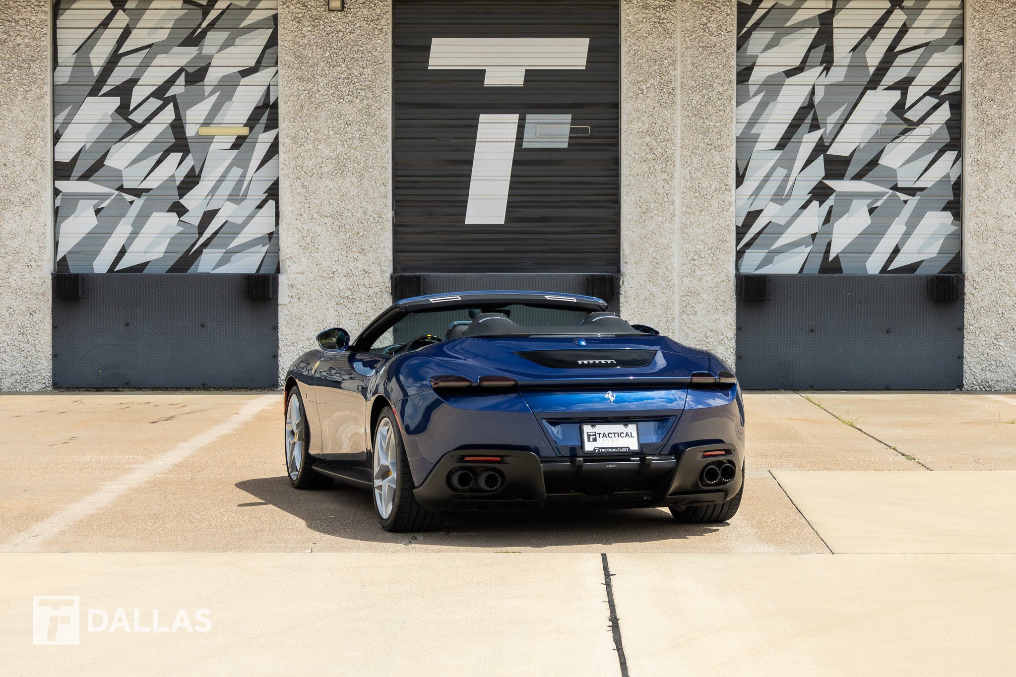 Used 2025 Ferrari Roma Spider RWD image 11