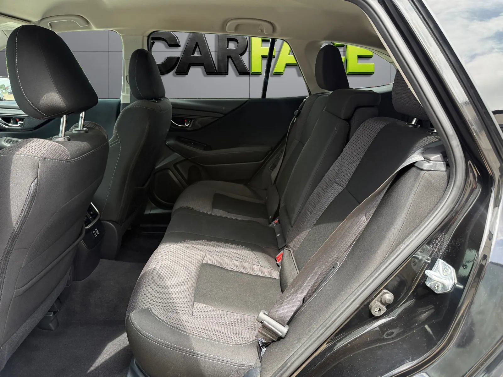 Used 2024 Subaru Outback Premium AWD/4WD image 19