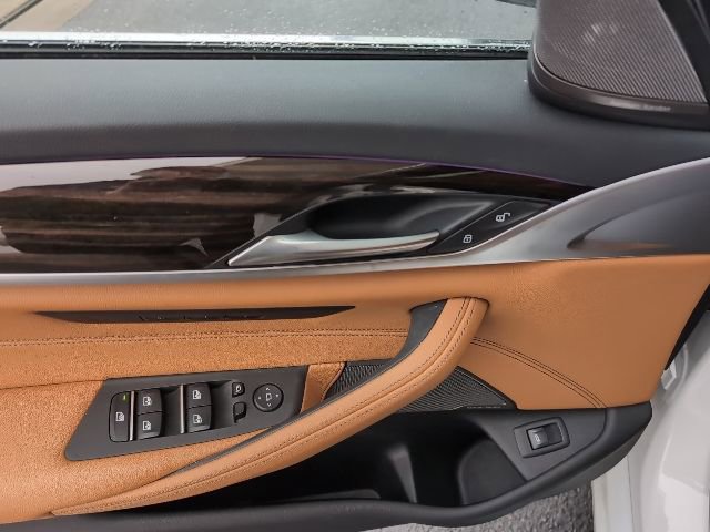 Used 2023 BMW 530i xDrive w/ Premium Package image 12