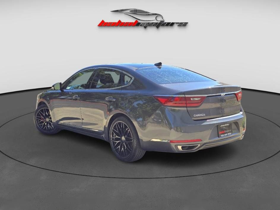 Used 2017 Kia Cadenza Premium w/ Luxury Package image 9