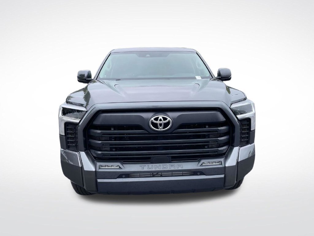 Used 2023 Toyota Tundra SR5 w/ SR5 Convenience Package AWD/4WD image 2