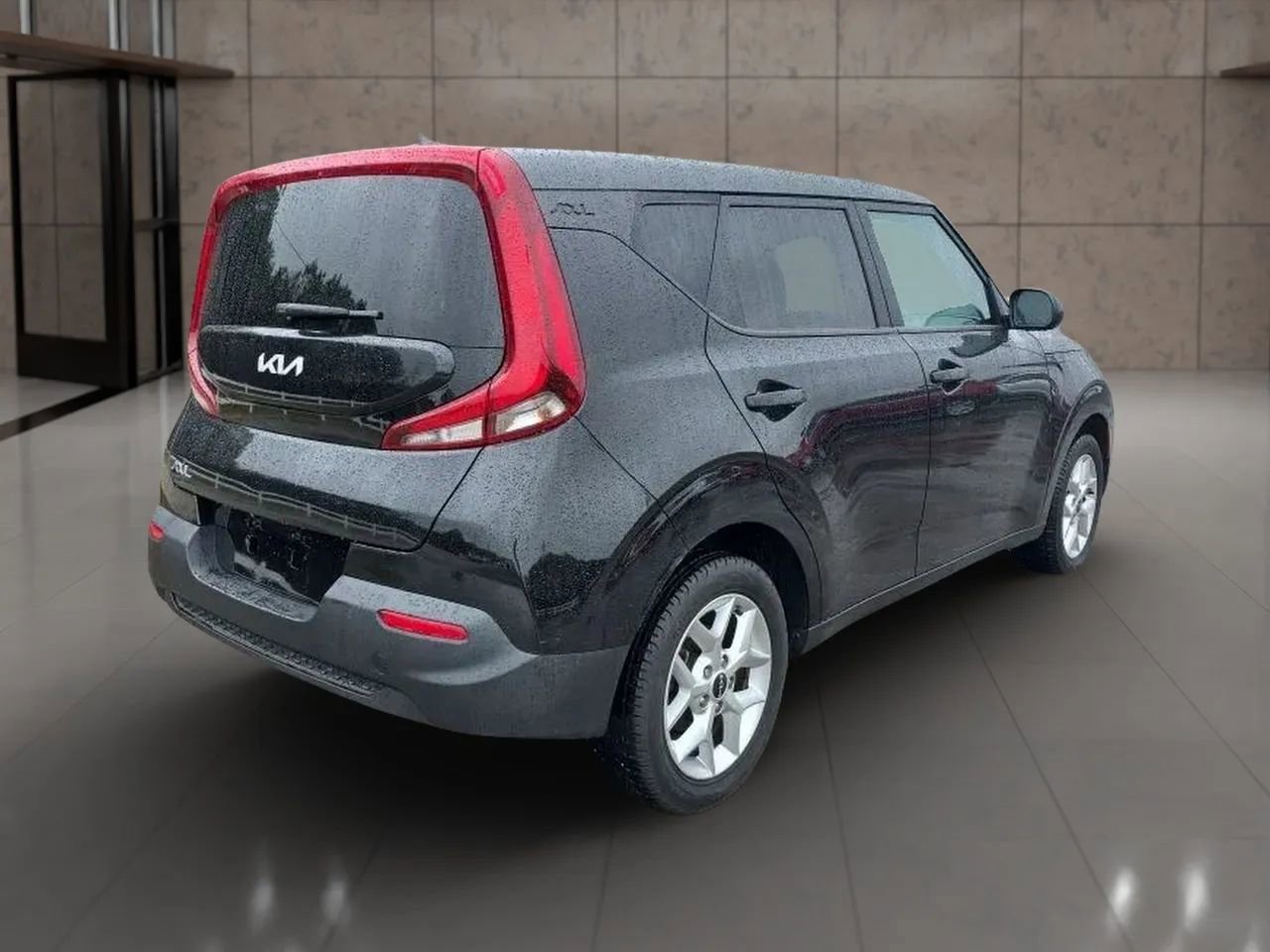 Used 2022 Kia Soul S image 7