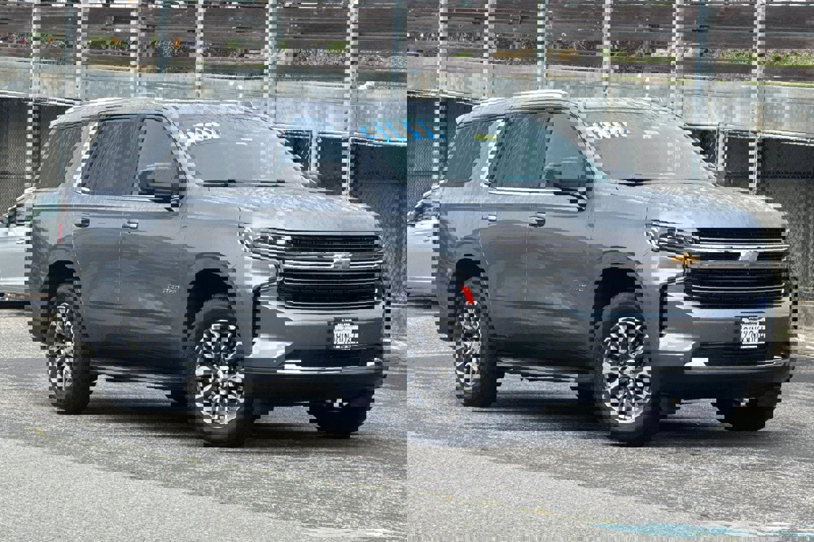 Used 2022 Chevrolet Tahoe LT w/ LT Signature Package image 2