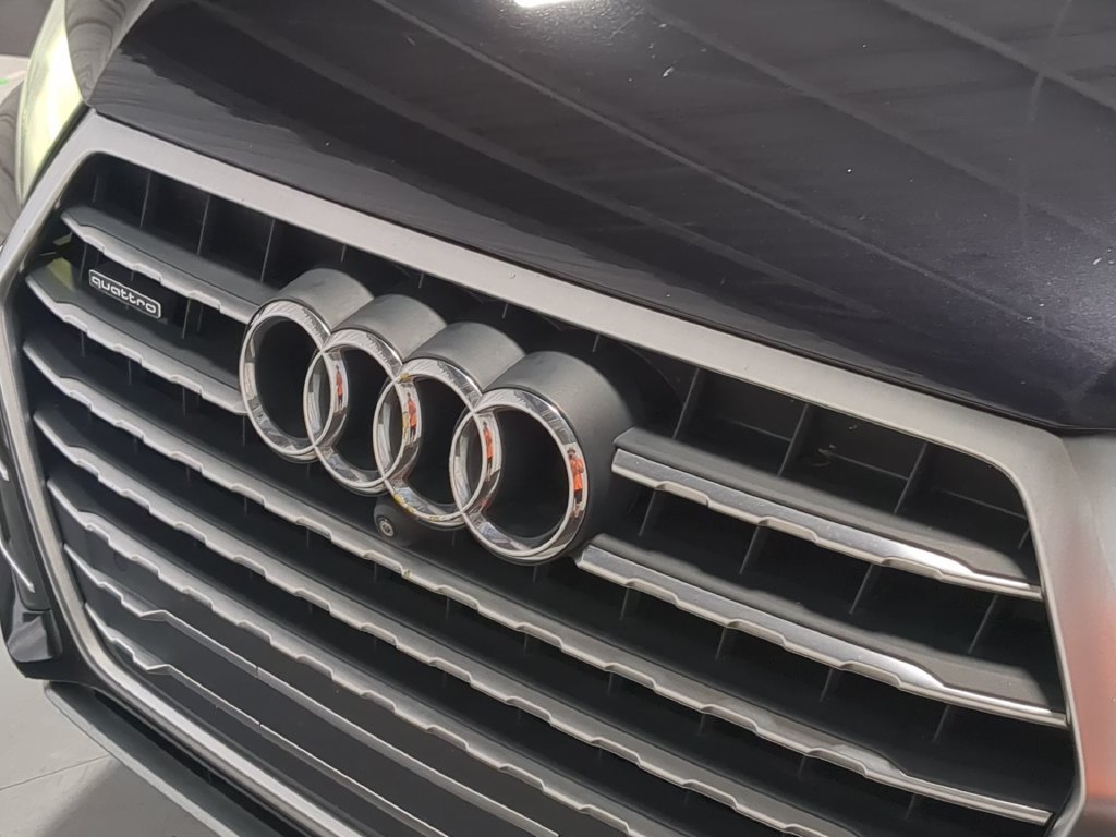 Used 2018 Audi Q7 3.0T Prestige AWD/4WD image 14