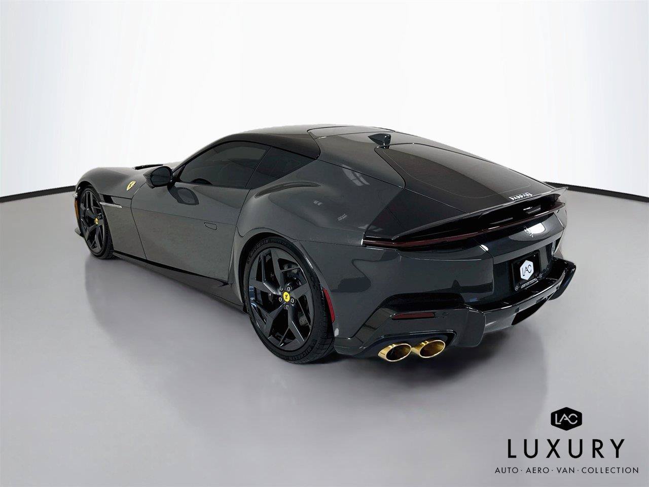 Used 2025 Ferrari 12Cilindri RWD image 8