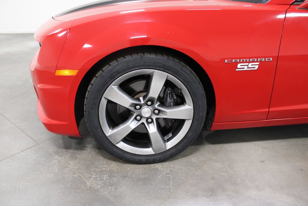 Used 2011 Chevrolet Camaro SS w/ RS Package RWD image 16