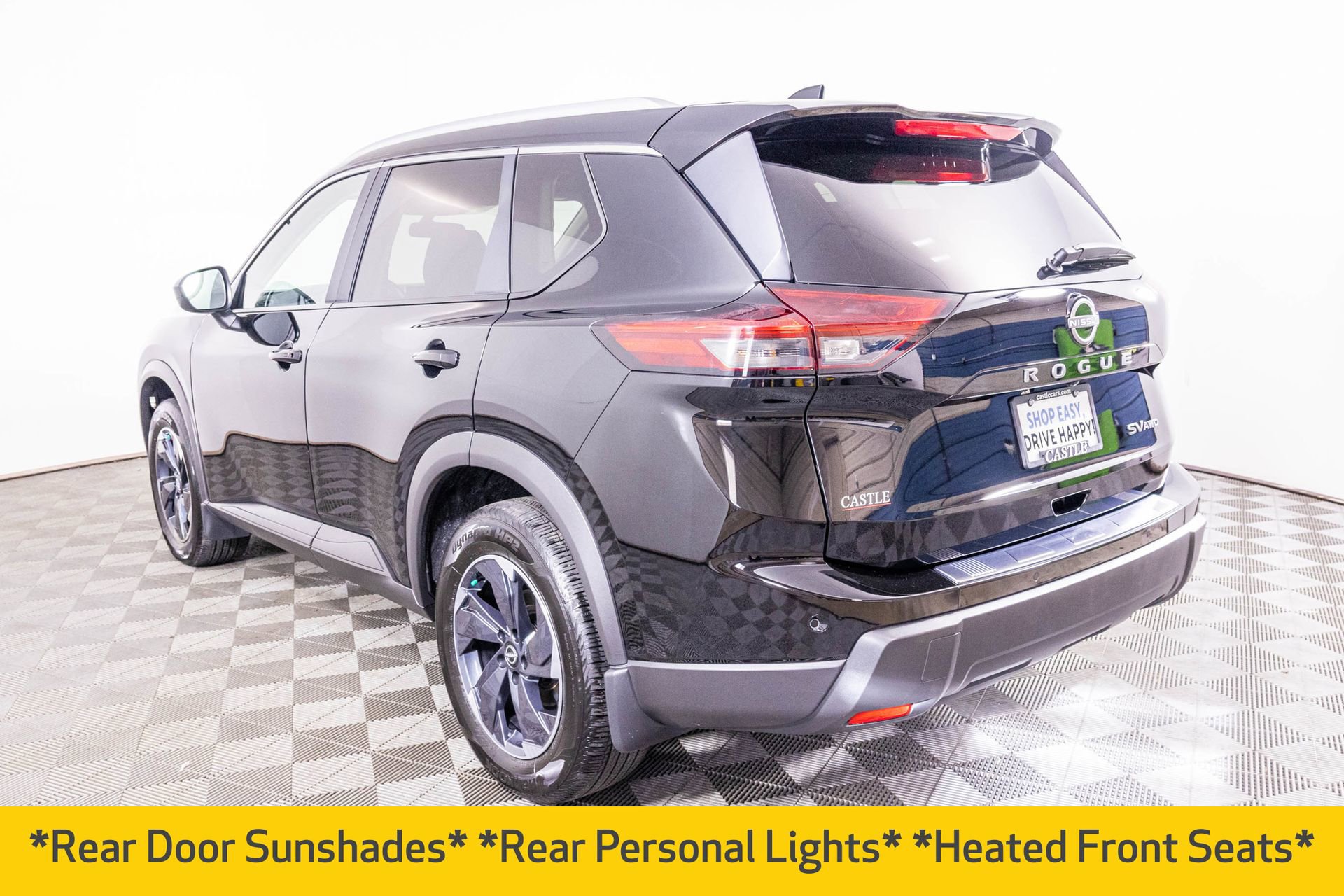 Used 2024 Nissan Rogue SV w/ SV Premium Package image 14