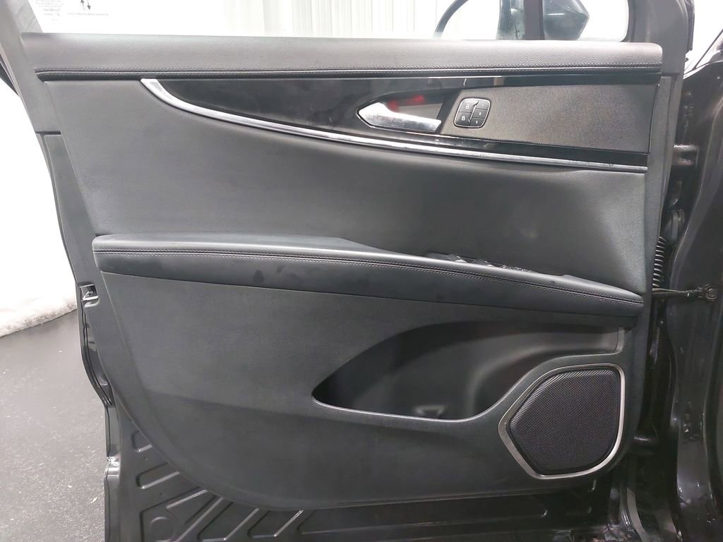 Used 2022 Lincoln Nautilus Reserve image 28