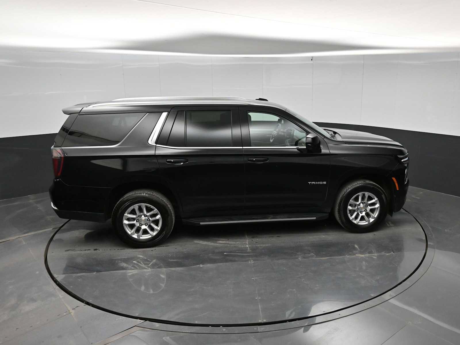 Used 2025 Chevrolet Tahoe LT AWD/4WD image 37