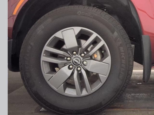 Certified 2025 Nissan Frontier SV w/ SV Convenience Package RWD image 8