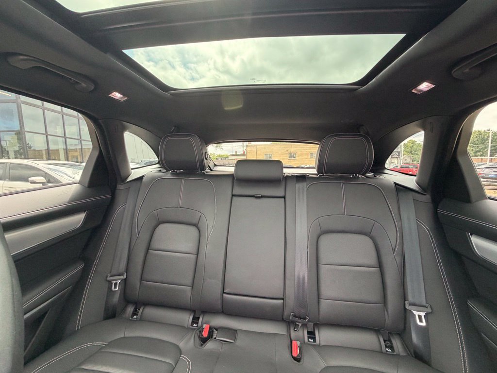 Used 2021 Jaguar F-PACE R-Dynamic S AWD/4WD image 10