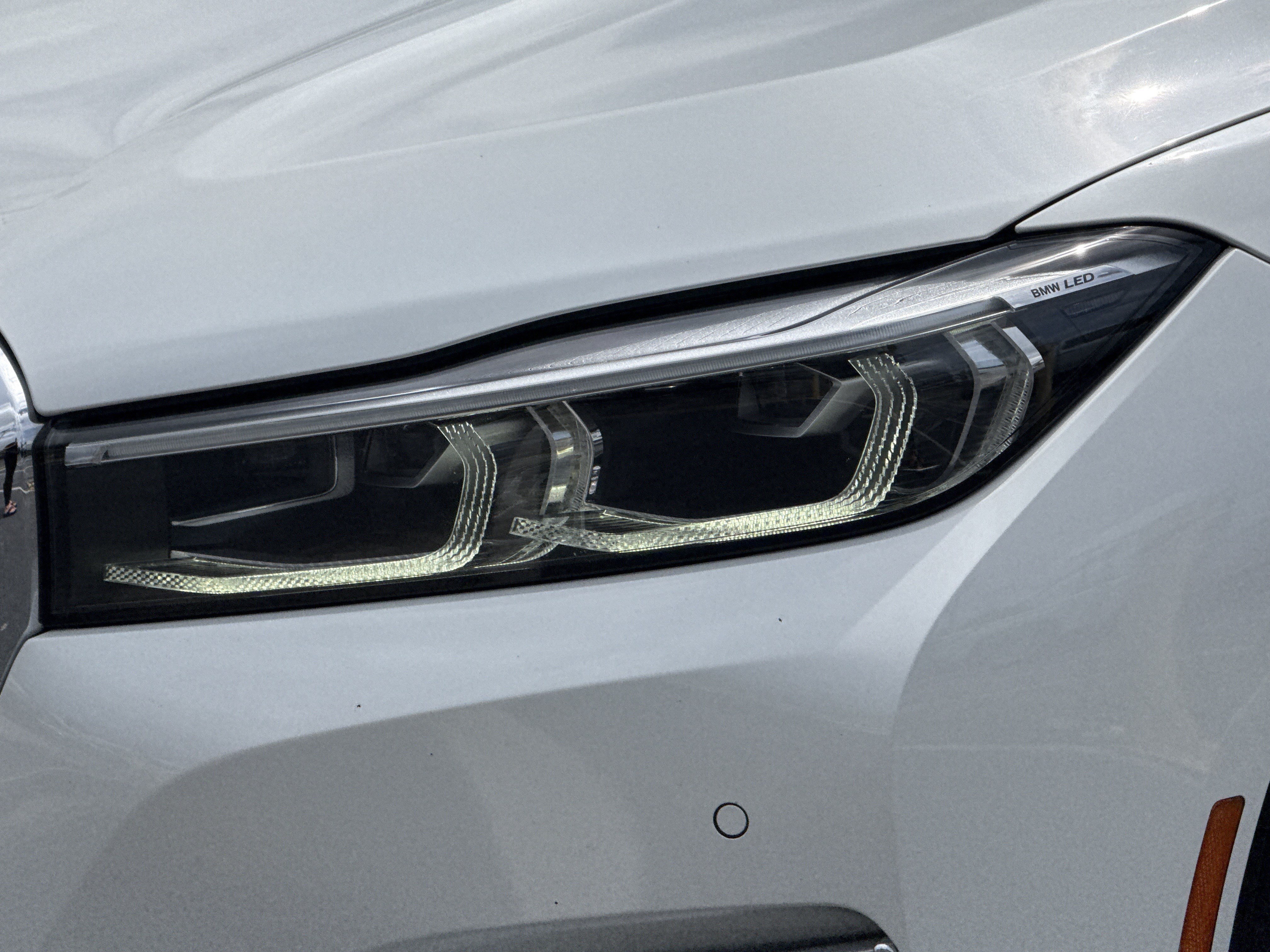 Used 2021 BMW 740i w/ Premium Package RWD image 6