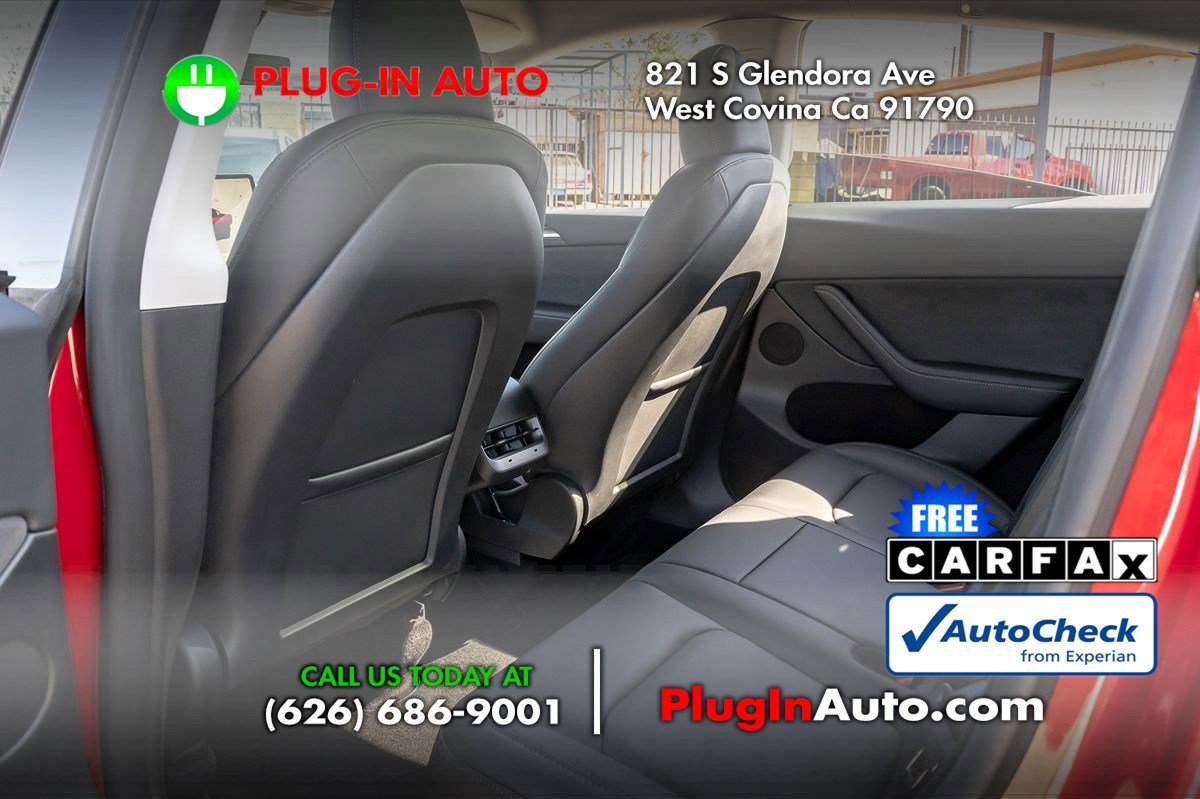 Used 2023 Tesla Model Y Performance image 11