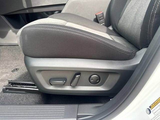 New 2026 Nissan Rogue SV FWD image 18