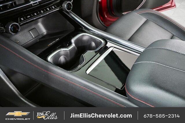 Used 2024 Chevrolet Traverse Z71 w/ Enhanced Driving Package AWD/4WD image 18
