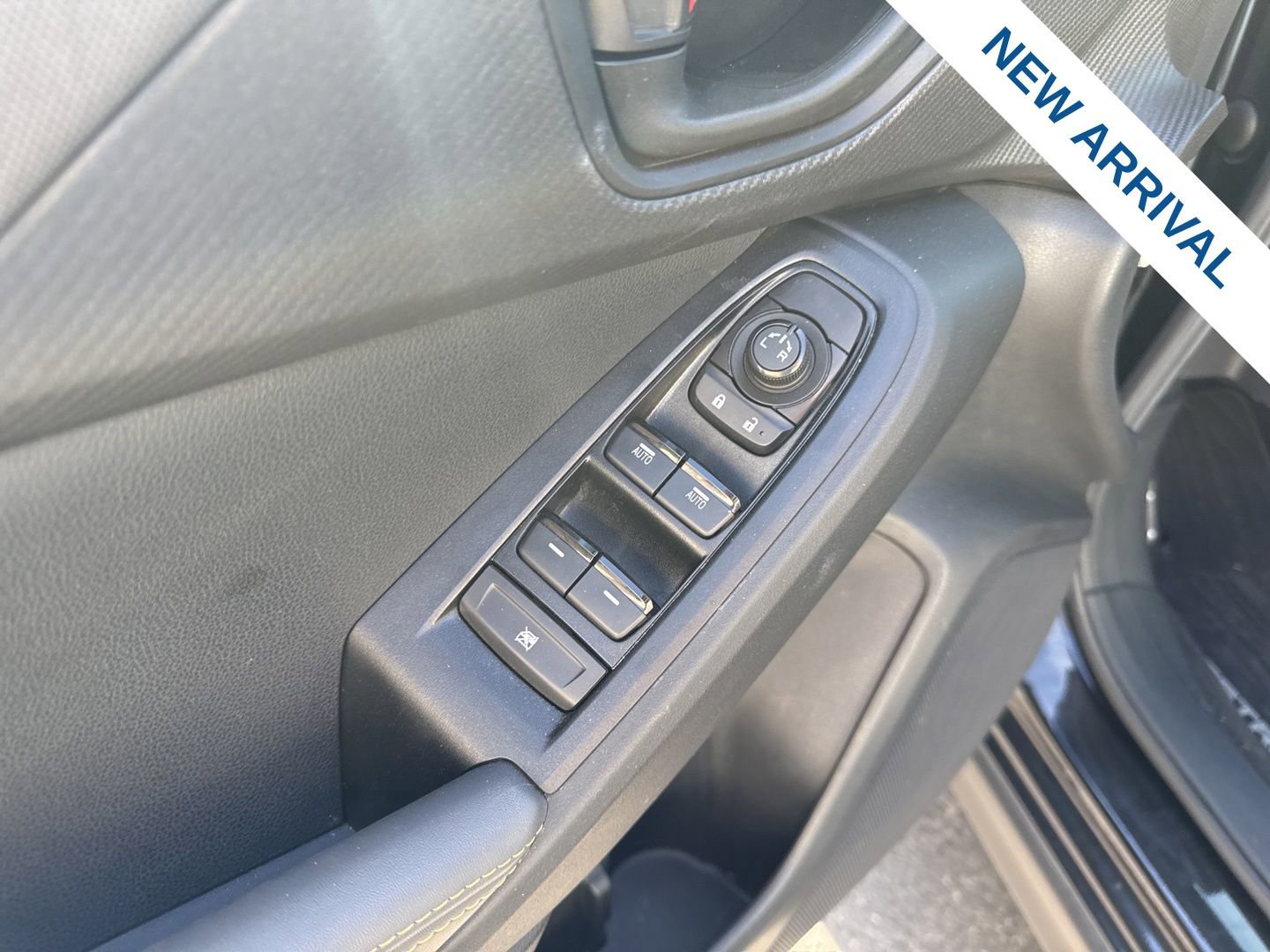 Used 2025 Subaru Crosstrek 2.5i Sport AWD/4WD image 18