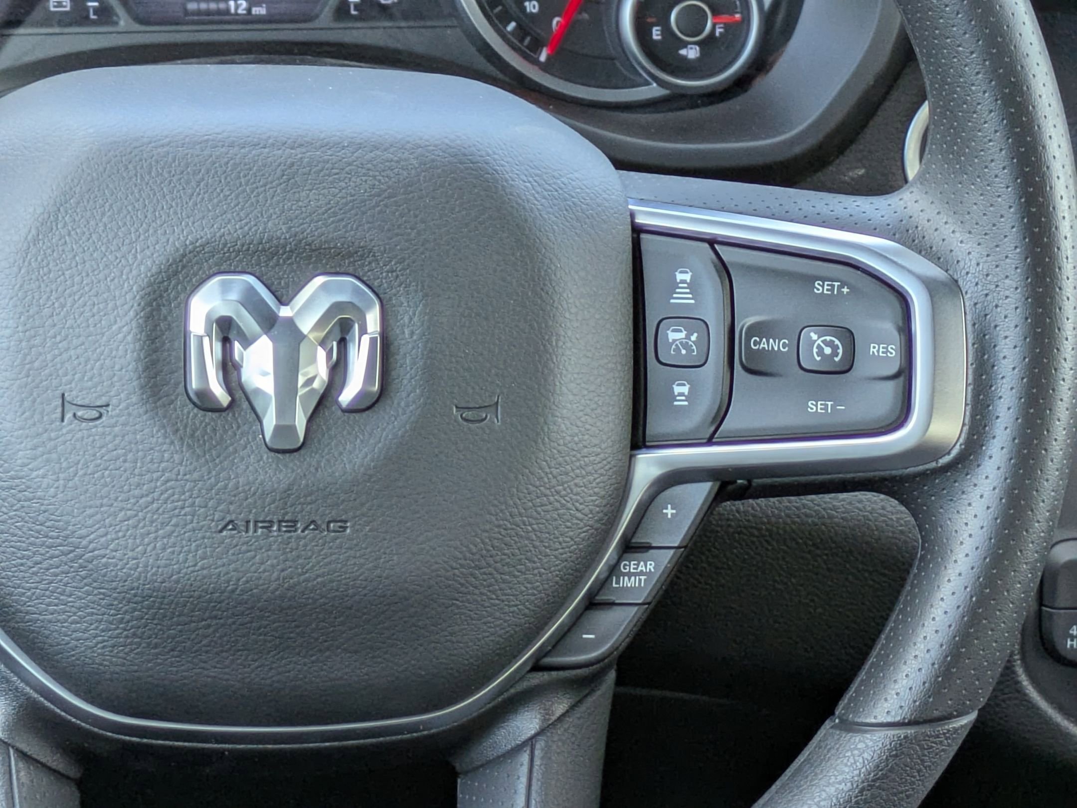 New 2026 RAM 1500 Express AWD/4WD image 21