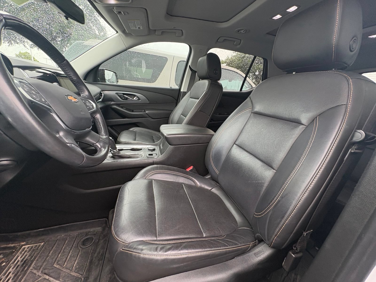 Used 2020 Chevrolet Traverse Premier w/ Redline Edition FWD image 13
