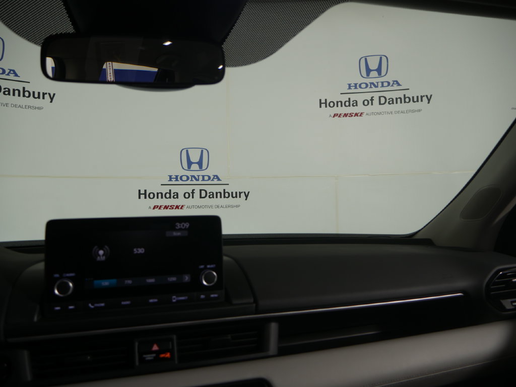 Used 2023 Honda Pilot LX image 16