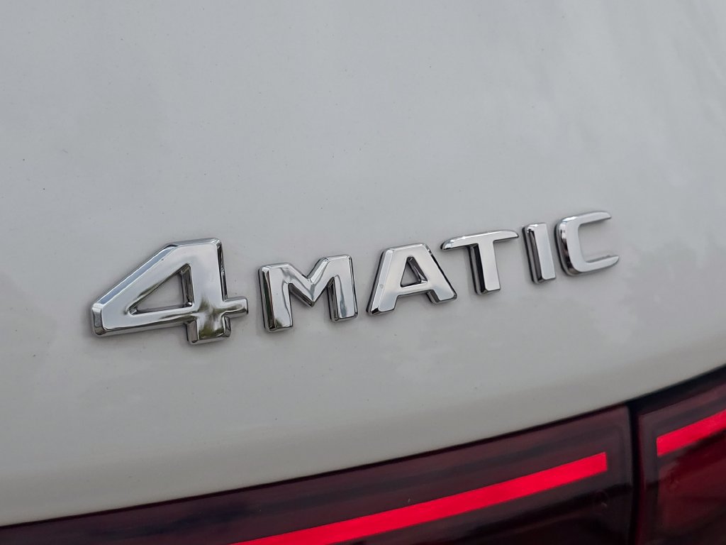 New 2026 Mercedes-Benz GLB 250 4MATIC image 3