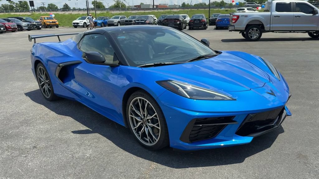 Used 2025 Chevrolet Corvette Stingray Preferred Conv w/ Battery Protection Package RWD image 9