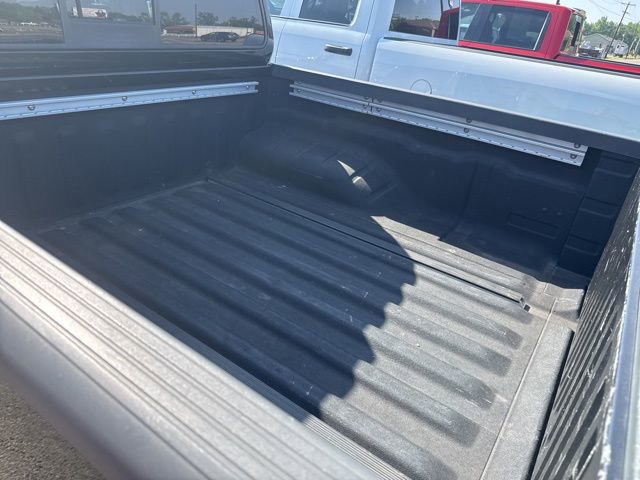 Used 2019 Nissan Frontier SL RWD image 12