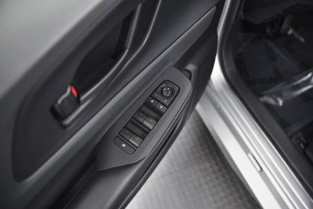 Used 2023 Toyota Prius LE image 10