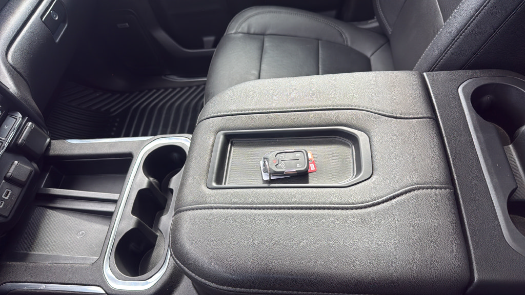 Used 2021 Chevrolet Silverado 1500 LTZ w/ LTZ Premium Package AWD/4WD image 25