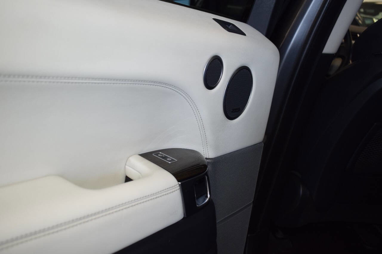 Used 2017 Land Rover Range Rover Supercharged image 8