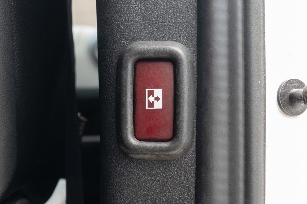 Used 2020 Mercedes-Benz Sprinter 2500 image 27