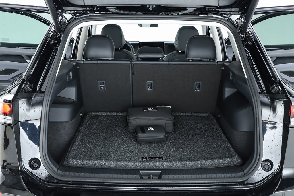 New 2026 Volkswagen Tiguan SE image 68