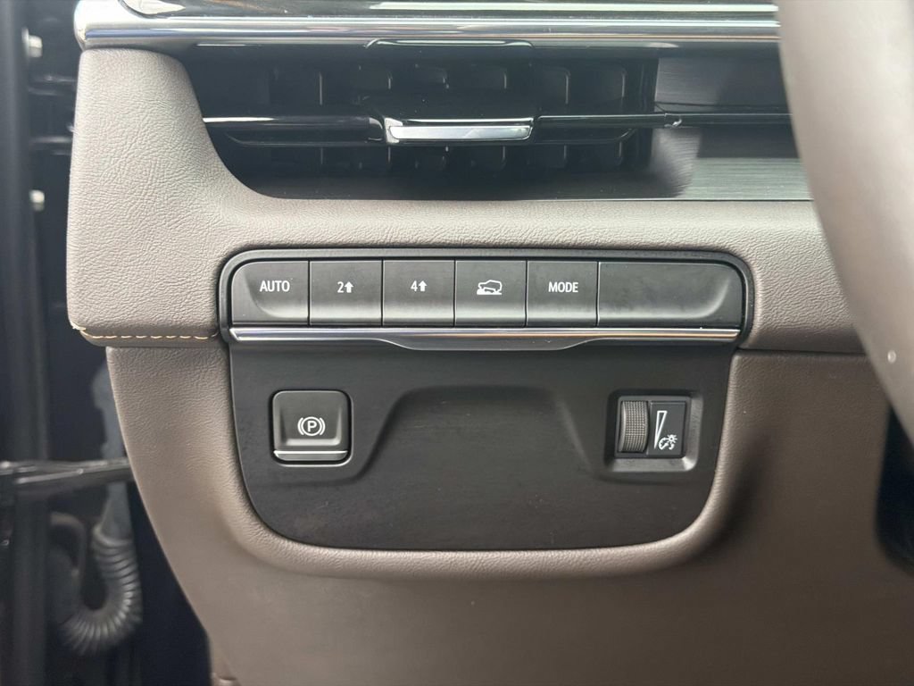 Used 2023 Cadillac Escalade Premium Luxury w/ LPO, Floor Liner Package AWD/4WD image 21