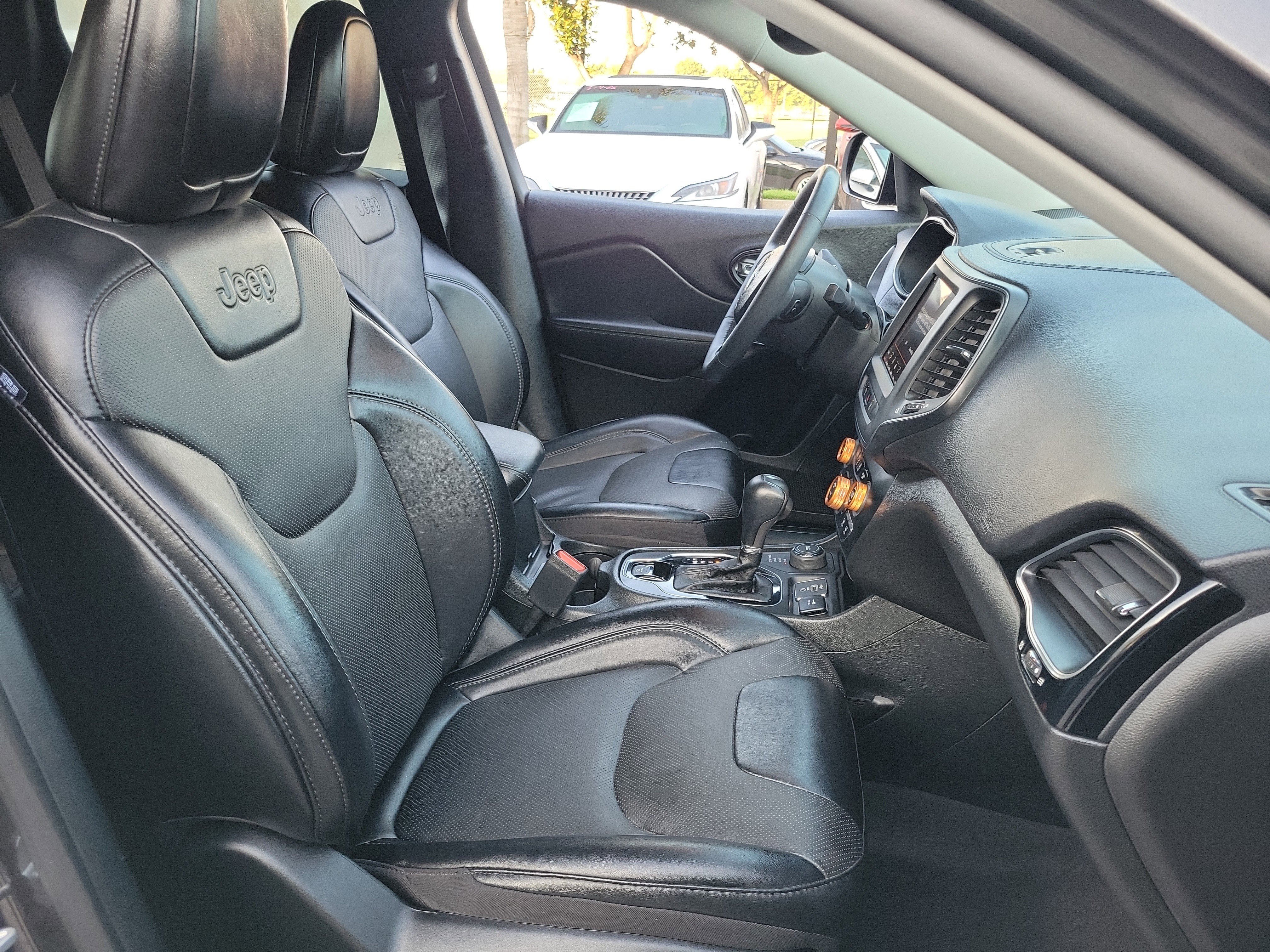 Used 2023 Jeep Cherokee Altitude Lux AWD/4WD image 21