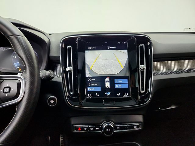 Used 2019 Volvo XC40 T5 R-Design AWD/4WD image 27