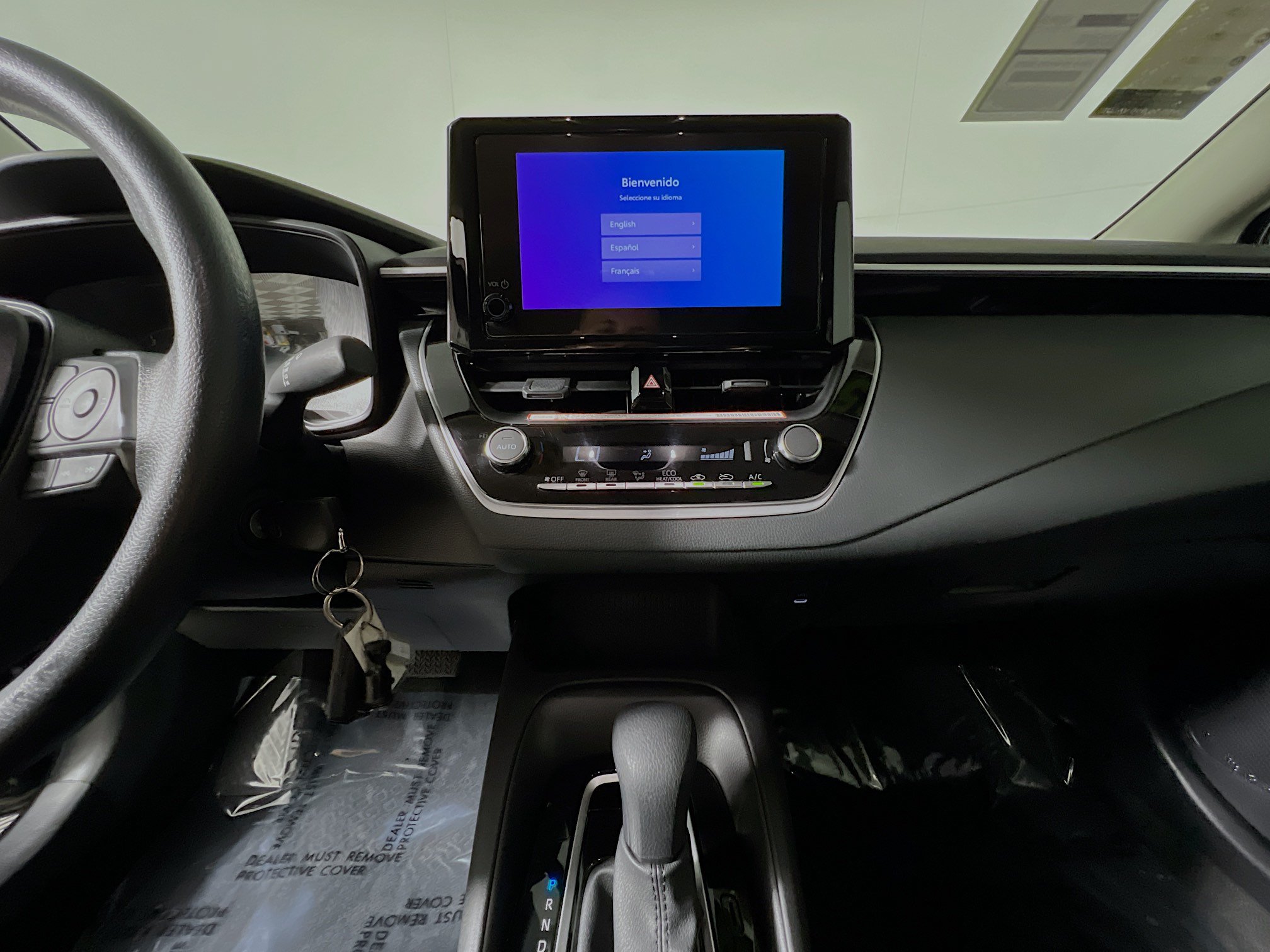 Used 2025 Toyota Corolla LE FWD image 25