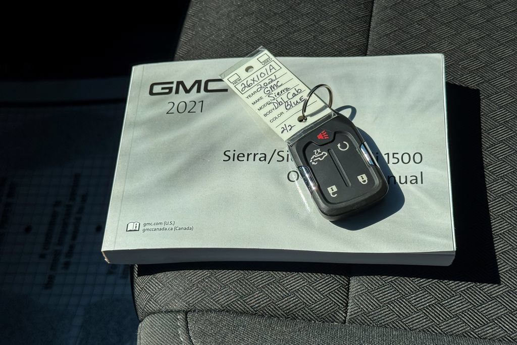Used 2021 GMC Sierra 1500 Elevation AWD/4WD image 32