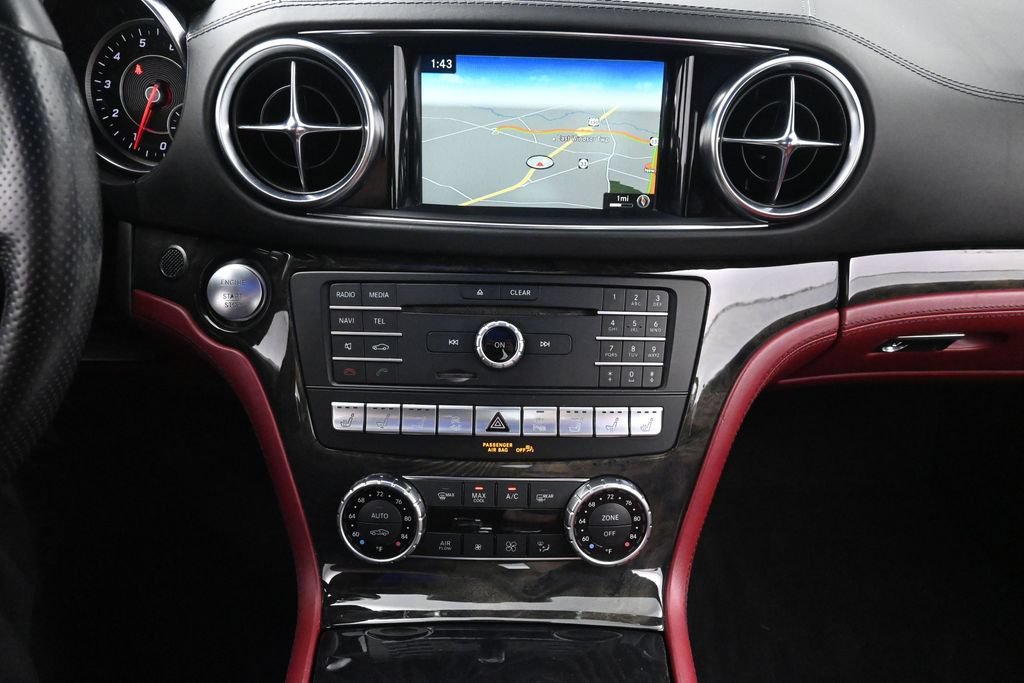 Used 2018 Mercedes-Benz SL 550 image 27