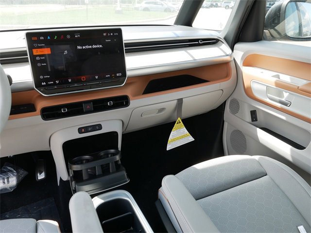 New 2025 Volkswagen ID. Buzz 1st Edition image 10