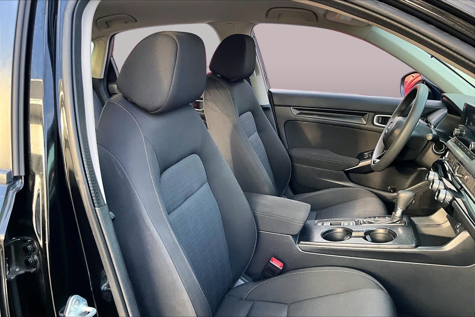 Used 2023 Honda Civic LX image 9