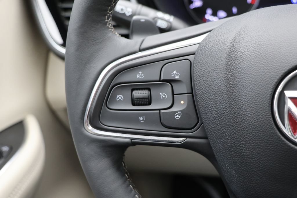 Used 2023 Buick Envision Avenir image 20