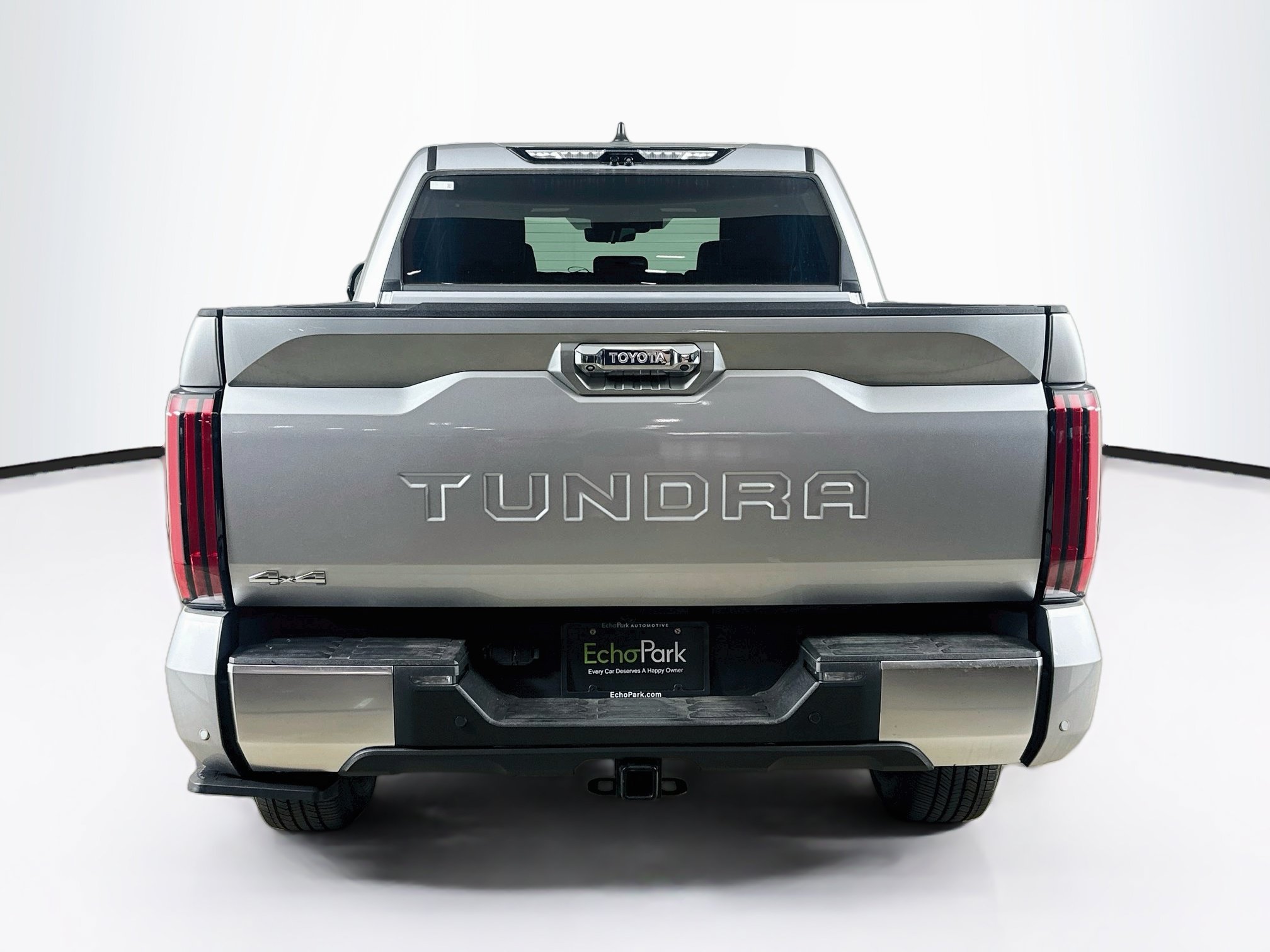 Used 2025 Toyota Tundra Limited AWD/4WD image 7