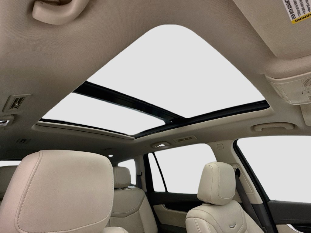 Used 2021 Cadillac XT6 Premium Luxury FWD image 17