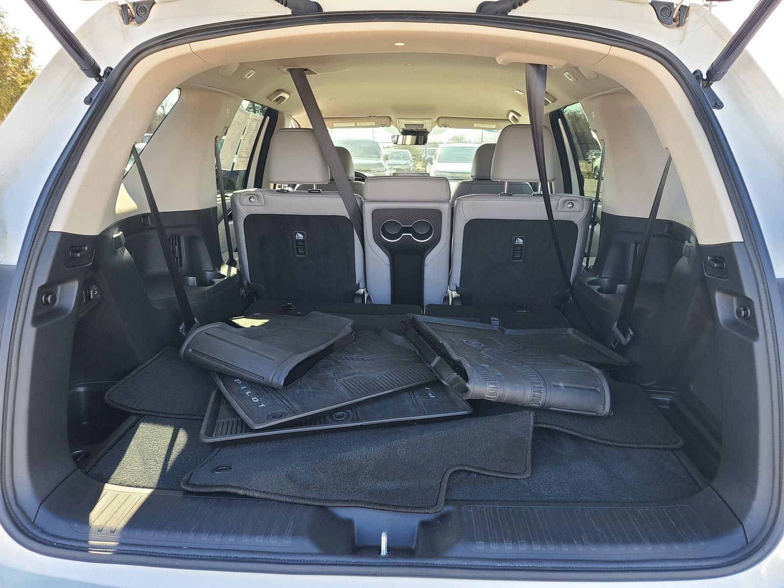 Used 2023 Honda Pilot EX-L image 4