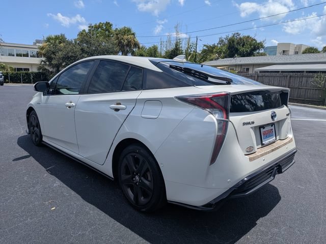 Used 2017 Toyota Prius Four Touring w/ Appearance Package FWD image 6